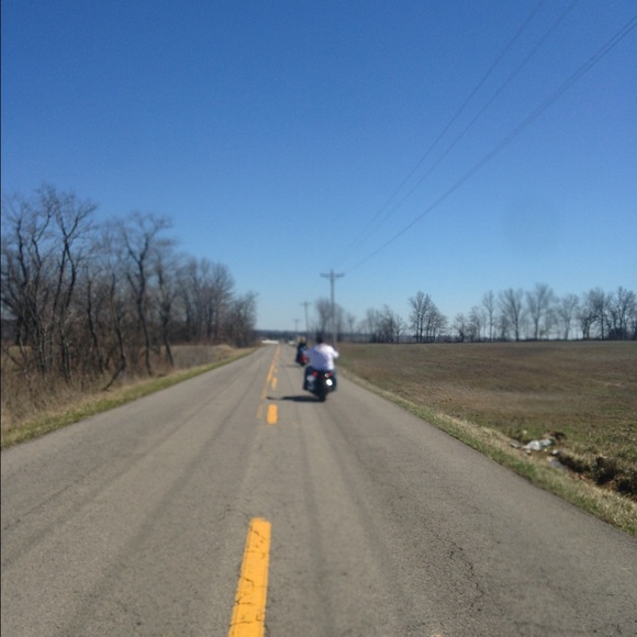 Profile Picture of Amanda Towery (@atowery) on Poshmark