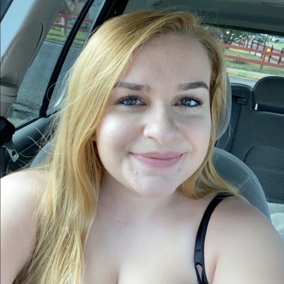 Profile Picture of Kayla Tarantini (@kodette102699) on Poshmark