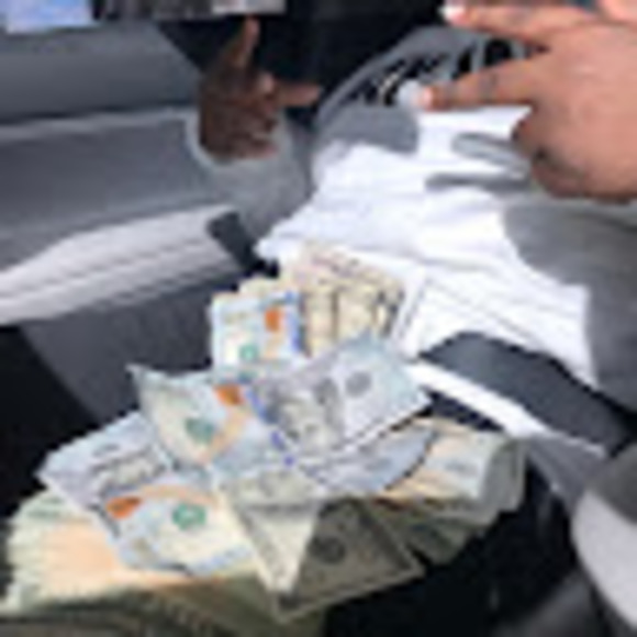 Profile Picture of Kris Wilson (@kriswilson310) on Poshmark