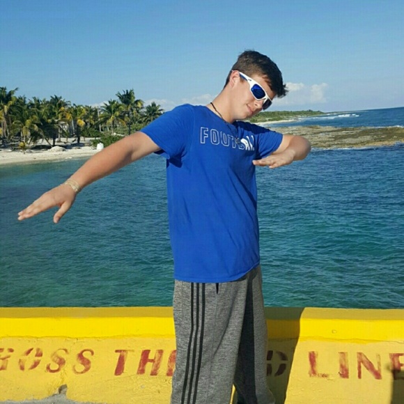 Profile Picture of Trentom Heigle (@trenton0138) on Poshmark