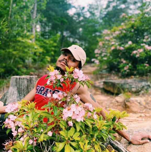 Profile Picture of Britt Mudrow (@pedmudrow) on Poshmark