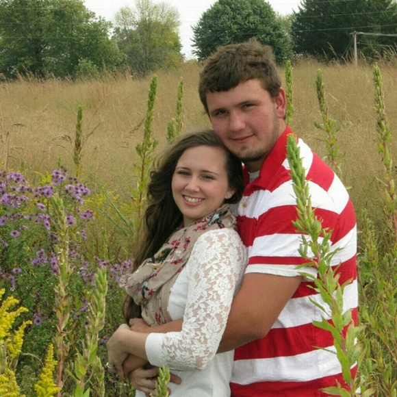 Profile Picture of Victoria Addleman (@tori_add_leman) on Poshmark