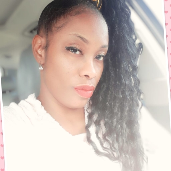 Profile Picture of Sugarbabe Sugarbaby (@ms_rlscott) on Poshmark