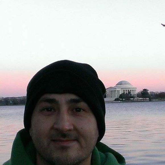 Profile Picture of Brian Roybal (@brian_roybal) on Poshmark