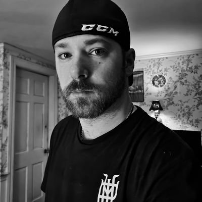 Profile Picture of Derek Nye (@EG_Soul_Reaver) on Twitter