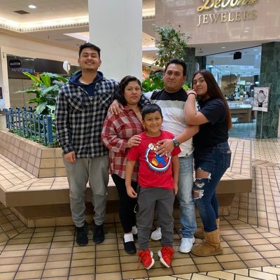 Profile Picture of Matthew Paredes (@MatthewParede20) on Twitter