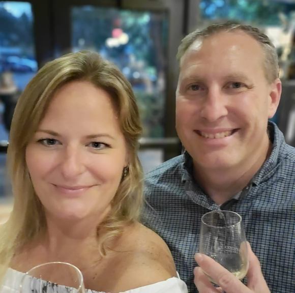 Profile Picture of Ellen Gloetzner (@egloetzner) on Poshmark