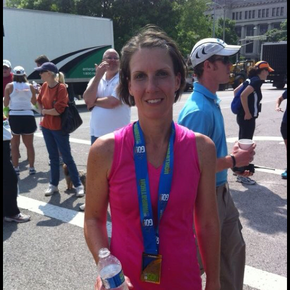 Profile Picture of Sara Niederhoffer (@sniederhoffer) on Poshmark