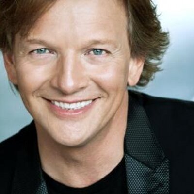 Profile Picture of AndréPhilippe Gagnon (@aphilippegagnon) on Twitter