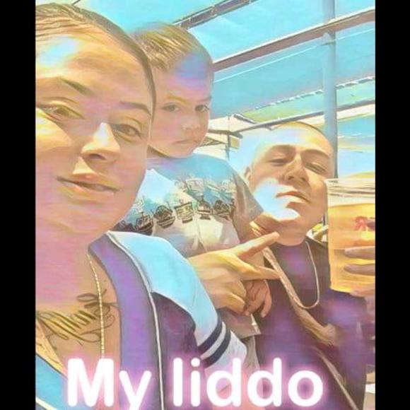 Profile Picture of Mona Gonzalez (@preciousmimis) on Poshmark