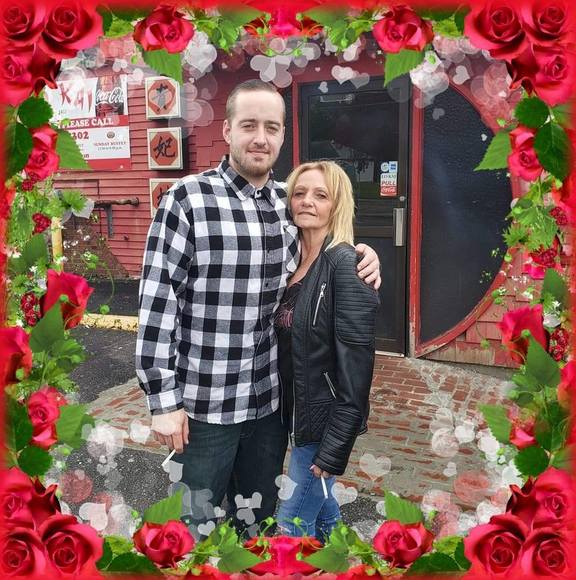 Profile Picture of Debbie Kramer (@debnurse124) on Poshmark