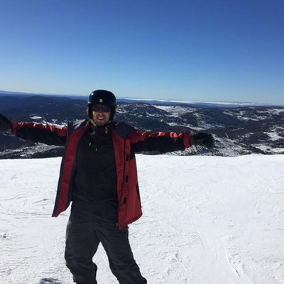 Profile Picture of James (@JamesSpoor) on Twitter