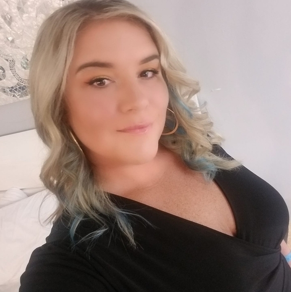 Profile Picture of Kayla Palmisano (@kaylamd0920) on Poshmark