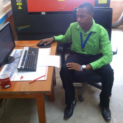 Profile Picture of Mike Macha (@mike_macha) on Twitter