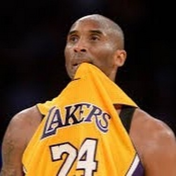 Profile Picture of Hoành Châu kiến (@chaukienhoanh) on Poshmark