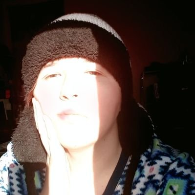 Profile Picture of Kim-SukLey (@Kim_SukLey) on Twitter