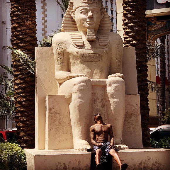 Profile Picture of Philip Terry (@taele1000) on Poshmark