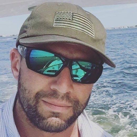 Profile Picture of Kenneth Miele (@kennethamiele) on Poshmark