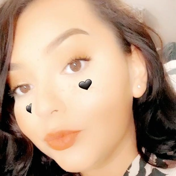 Profile Picture of Ruby Tirado (@ruby_tirado) on Poshmark