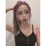 Profile Picture of 服饰&包包｜Original Reject鞋👟招代理 (@ninefourshop94) on Instagram