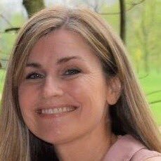 Profile Picture of Beth Puls (@pulsbeth) on Twitter