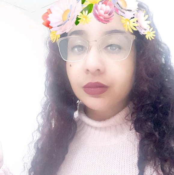 Profile Picture of Lisa Gilliam (@legilliam331) on Poshmark