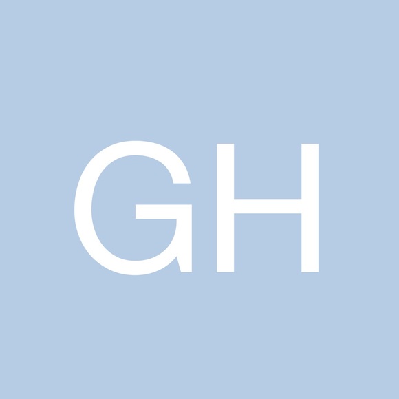 Profile Picture of Grace Hatchard (@ghatch44) on Poshmark