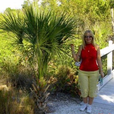 Profile Picture of Ali Lawrence (@TyraRisch73) on Twitter