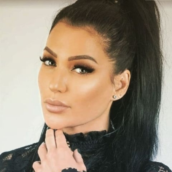 Profile Picture of Mary-angel Delrose (@mdelrose) on Poshmark