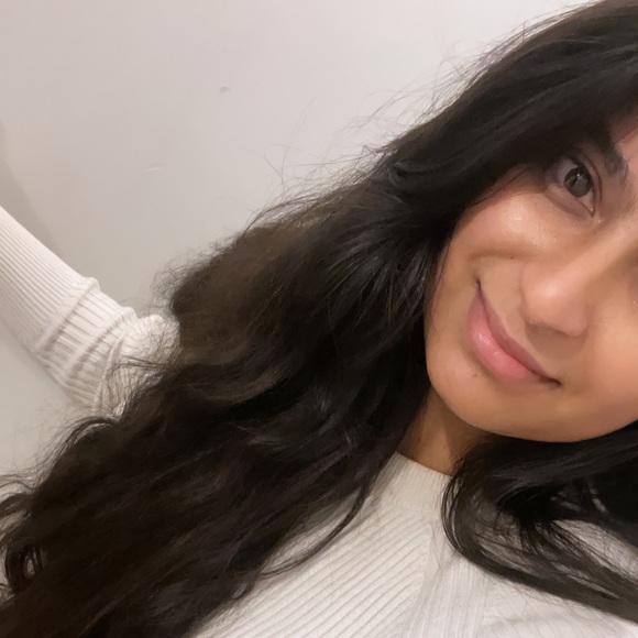 Niro Gunasegaram - Poshmark Profile Picture of Niro Gunasegaram (@niroshini9) on Poshmark