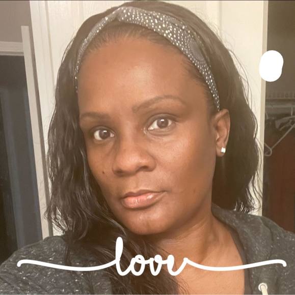 Profile Picture of Margie Robinson-grey (@masrobin2) on Poshmark