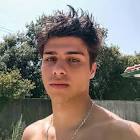 Profile Picture of   M I G U E L🤟🏻... (@miguellabn_9) on Tiktok