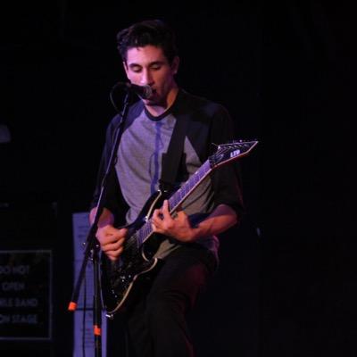 Profile Picture of Chris Calderone (@chriscaldy17) on Twitter