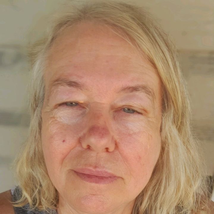 Profile Picture of debrawaite5 (@debrawaite5) on Tiktok