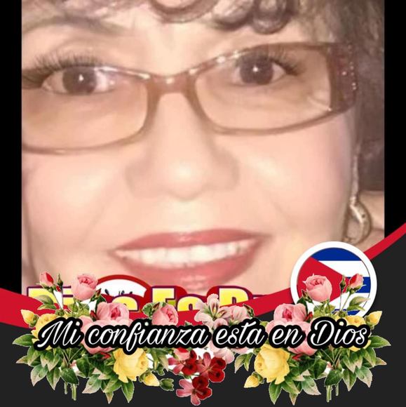 Profile Picture of Ofelia Pena (@ofepena) on Poshmark