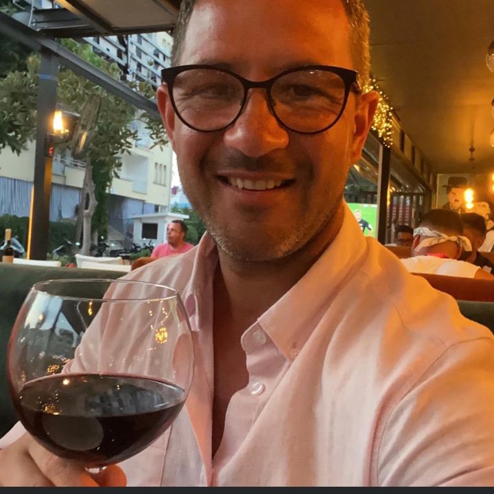 Profile Picture of Stephen Sing (@stephensing4) on Tiktok