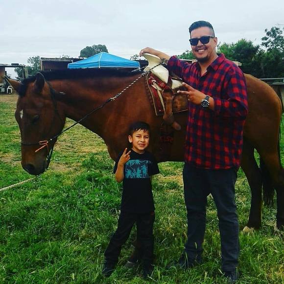 Profile Picture of Joshua Corona (@joshuacorona) on Poshmark