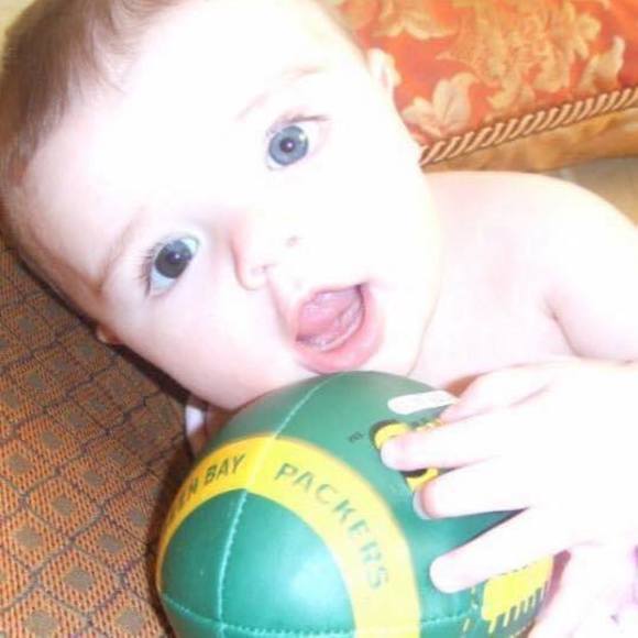 Profile Picture of Elyse Gadeken (@elysegadeken) on Poshmark