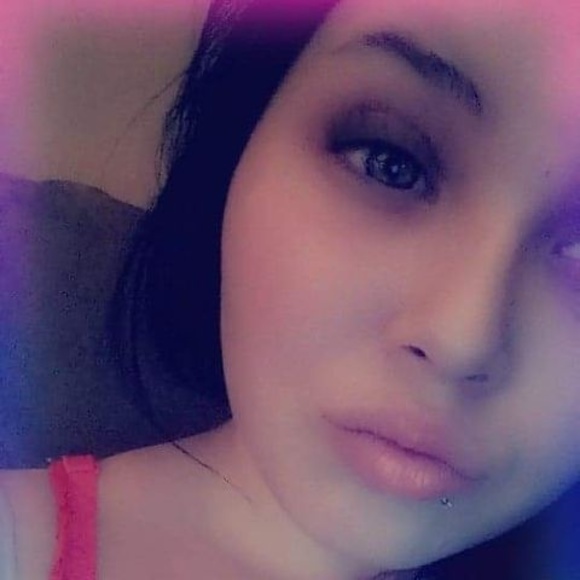Profile Picture of Jennifer Bonk (@jbonk420) on Poshmark