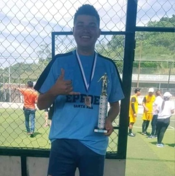 Profile Picture of Erick Campos (@erickcampos401) on Poshmark