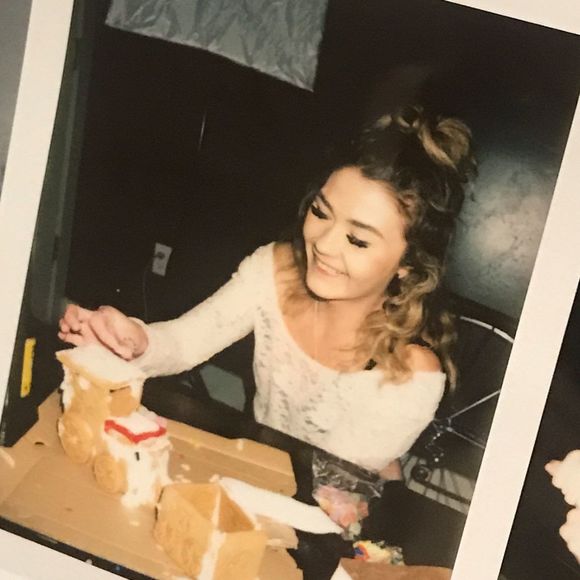 Profile Picture of Shawnee Adams (@sashawneebear3) on Poshmark