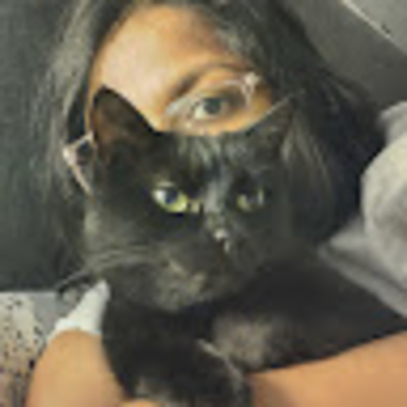 Profile Picture of Sharon thulasi Manickaraj (@smanickaraj) on Poshmark