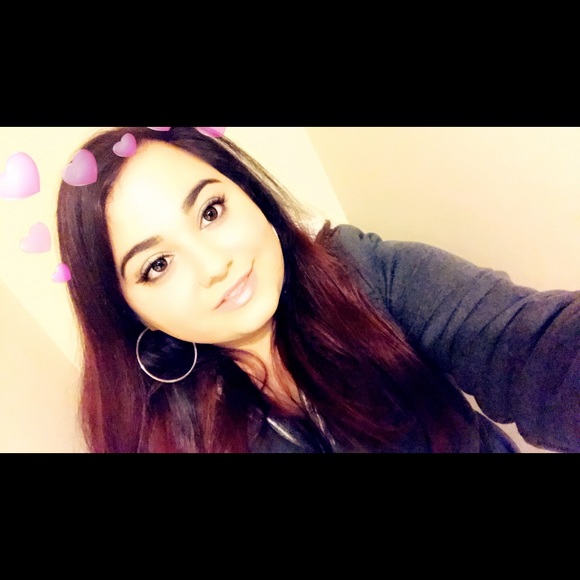 Profile Picture of Jackie Formichella (@jmformichella) on Poshmark