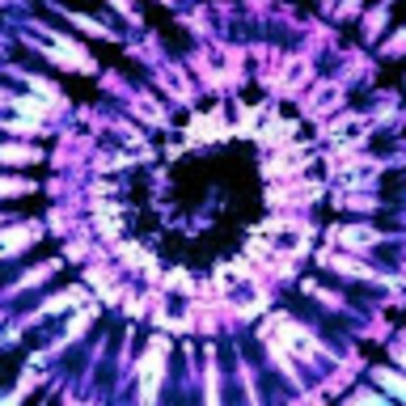 Profile Picture of Isabelle Breitkreitz (@izzybreitkreit) on Poshmark