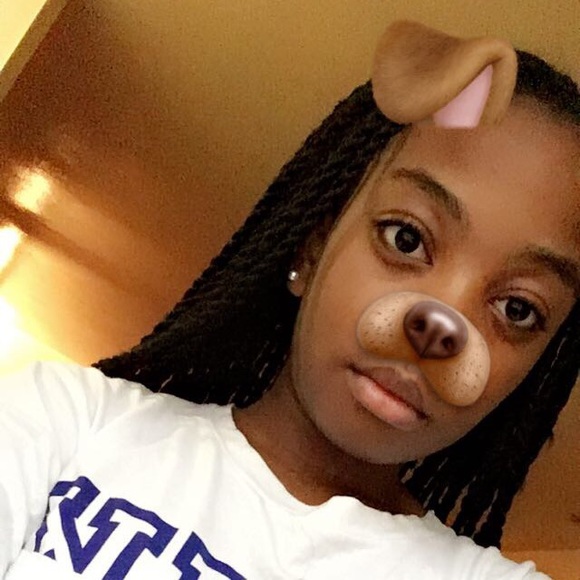 Josephine Bropleh - Poshmark Profile Picture of Josephine Bropleh (@josie_bropleh) on Poshmark