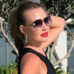 Profile Picture of Iris Floyd (@norhana.musa.7792) on Facebook