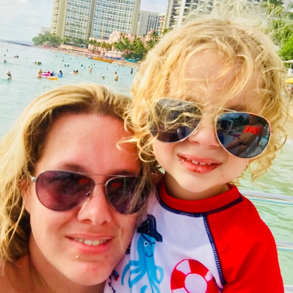 Nancy Jabbouri - Poshmark Profile Picture of Nancy Jabbouri (@nancyjabbouri) on Poshmark