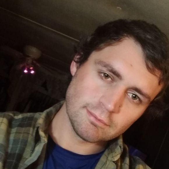 Profile Picture of Joe Barry (@jooeeebarry8) on Poshmark