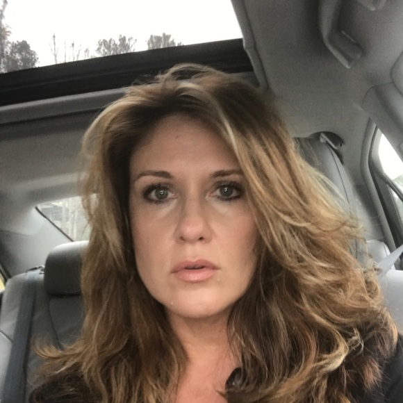 Profile Picture of Sherri Cohen (@ern60) on Poshmark