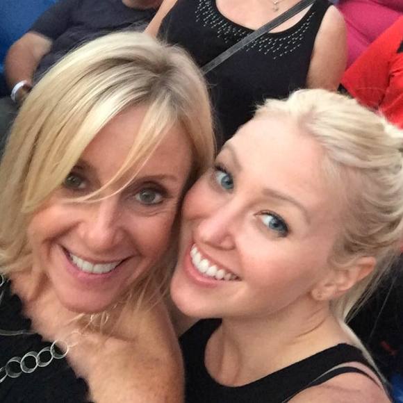 Profile Picture of Debbie Speed-hexberg (@hexberg6) on Poshmark